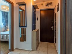 Dimitrie Cantemir, langa gura de metrou Tineretului si Dristor Kebap